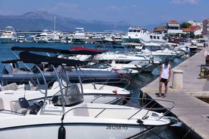 Turisti u Trogiru vole glisere