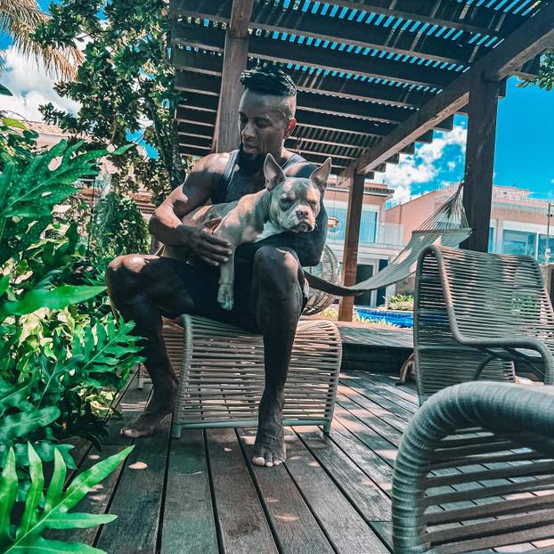 FOTO Nogometna ikona postala je snagator, živi kao spartanac: 'Spremniji sam od Cristiana...'