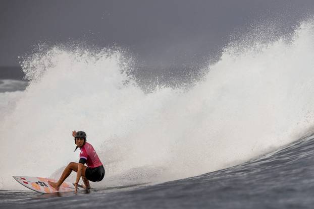 Surfing - Women's Round 2 - Heat 1