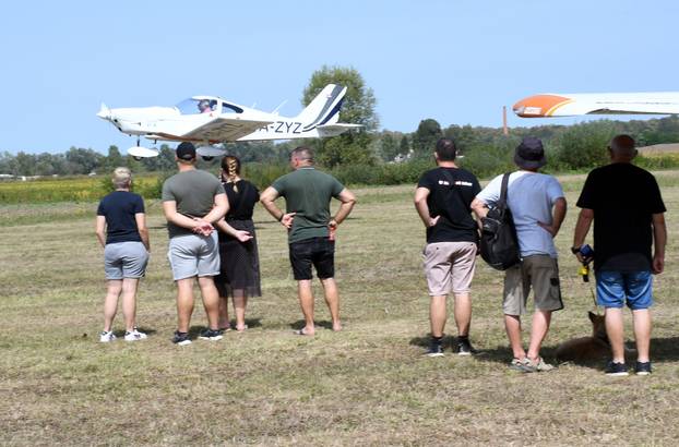 Aeromiting Sisak 2024. memorijalni aeromiting Marijan Celjak