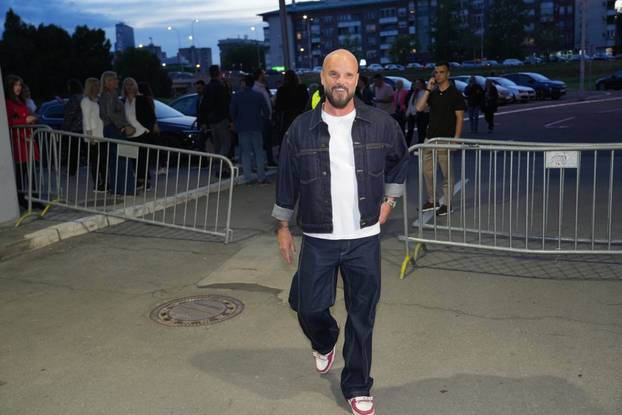 Beograd: Poznati dolaze na koncert Vesne Zmijanac 