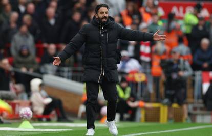 Sukob trenera na Otoku. Trener Uniteda: Liverpool je prošlost, nije me briga što Slot govori