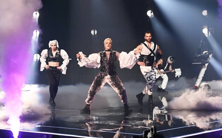 I političari plešu kako Lasagna svira! Flego o TikTok trendu za 24sata: 'Volim ovakve stvari!'