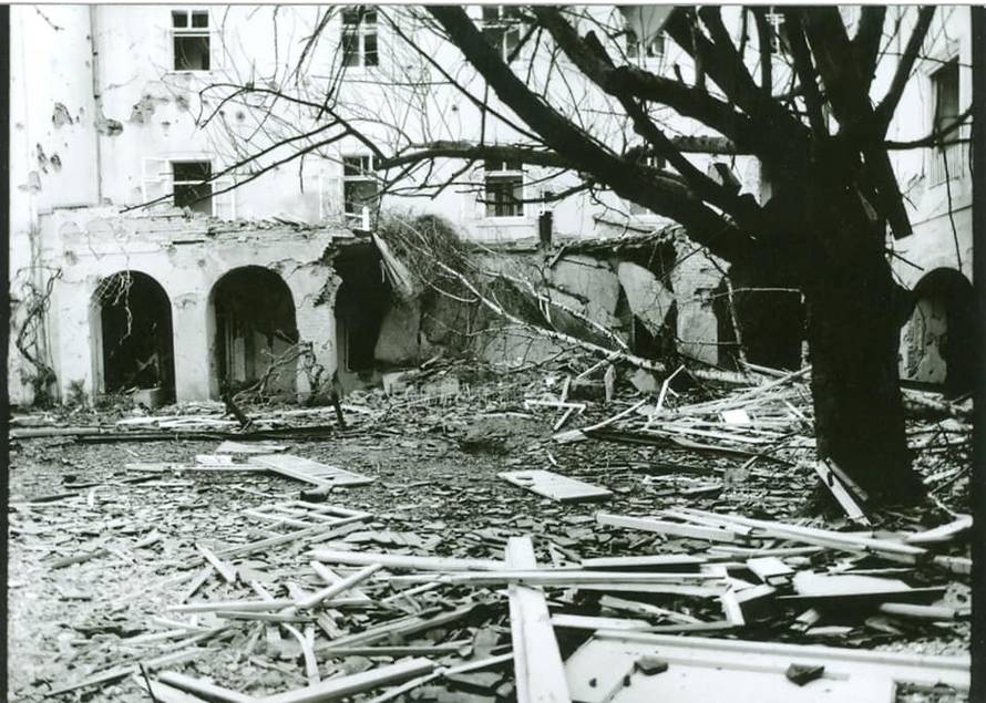 Minute prije napada na Banske dvore: Tuđman je završio ručak  u uredu, pokušali su ga ubiti