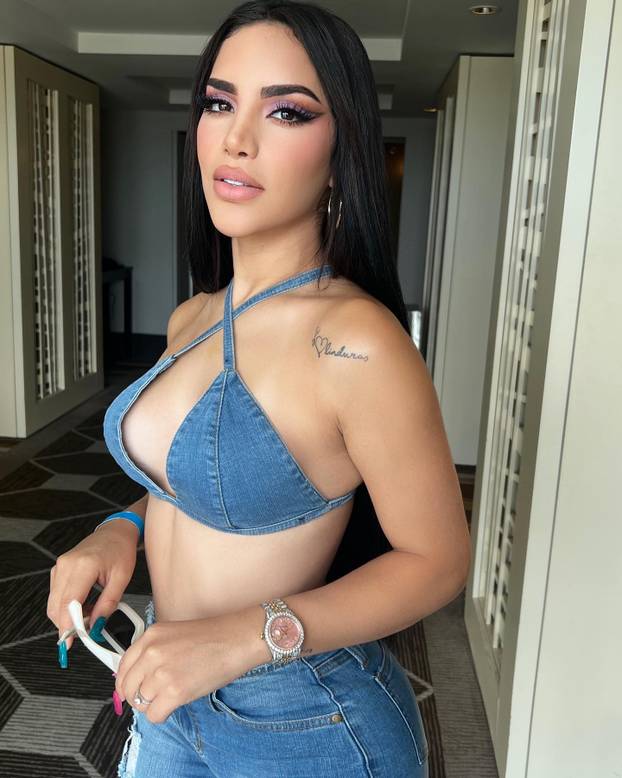 FOTO Meksikanka Kimberly ima 36 milijuna pratitelja: Kad je vidite u bikiniju, sve je jasno