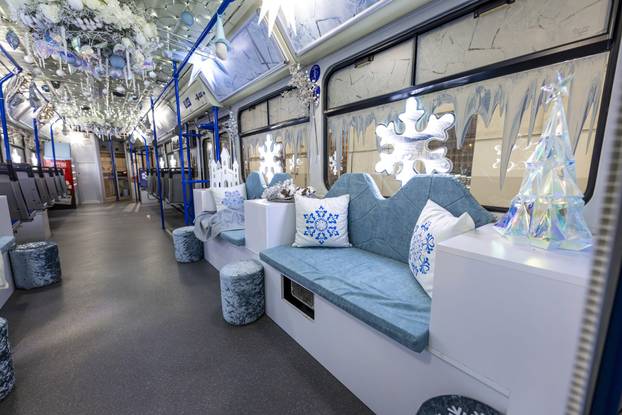 Božićni tramvaj uveseljavat će putnike u Osijeku 