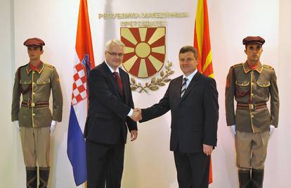 Josipović i Ivanov: Odnosi RH i Makedonije su izvrsni 