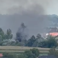 VIDEO Zapalio se automobil na A3 kod Sl. Broda: 'Nebom se širi crni dim, osjeti se miris plastike'