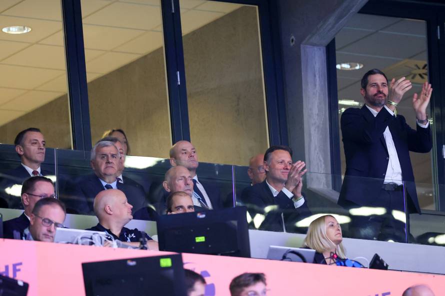 Herning: Gordan Jandroković i Tonči Glavina prate polufinalnu utakmicu Hrvatska - Njemačka 