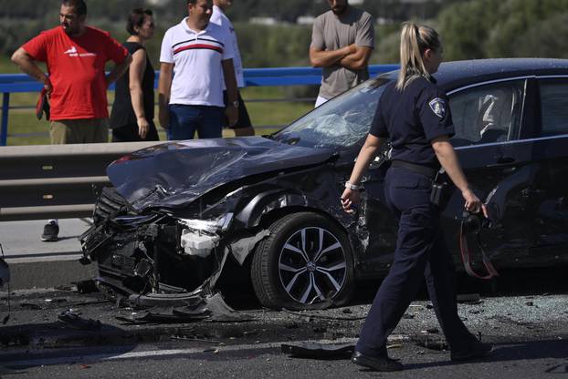 Zagreb: Prometna nesreća na Mostu Slobode