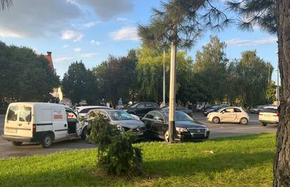 VIDEO Kaos na Branimirovoj u Zagrebu: Sudarilo se pet vozila