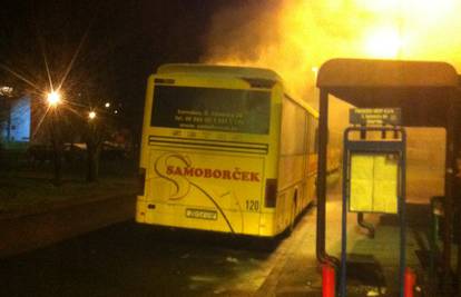 Samoborčekov autobus počeo goriti na okretištu u Zagrebu