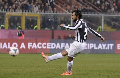 Buffon obranio penal, Pirlo zabio golčinu, Juventus slavio