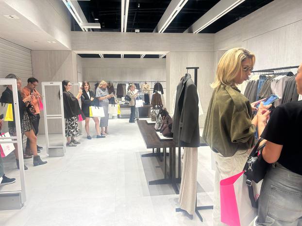 FOTO Pogledajte kako izgleda preuređena Zara u Arena Centru