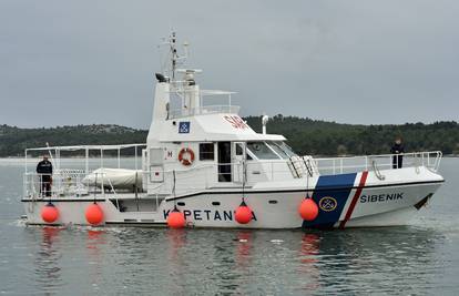 Plovilo Kapetanije hitno ženu prevezlo u bolnicu u Zadru