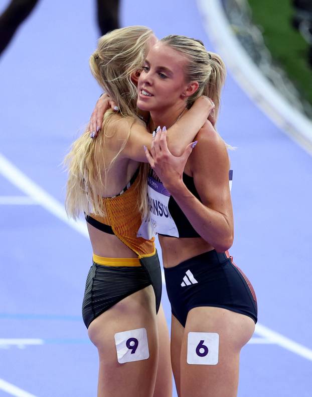 Athletics - Women's 800m Round 1