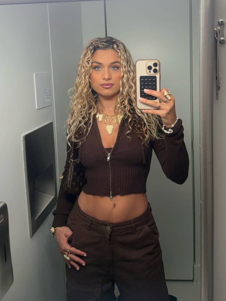 Britanska pjevačica Antigoni je bila zvijezda kontroverznog realityja, sada ide na Eurosong