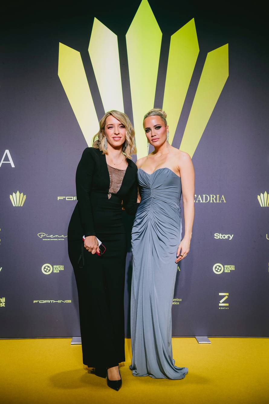 Thompson nastupio u Zagrebu: Osvojio četiri nagrade Cesarica, statuu mu je uručio Zlatko Dalić