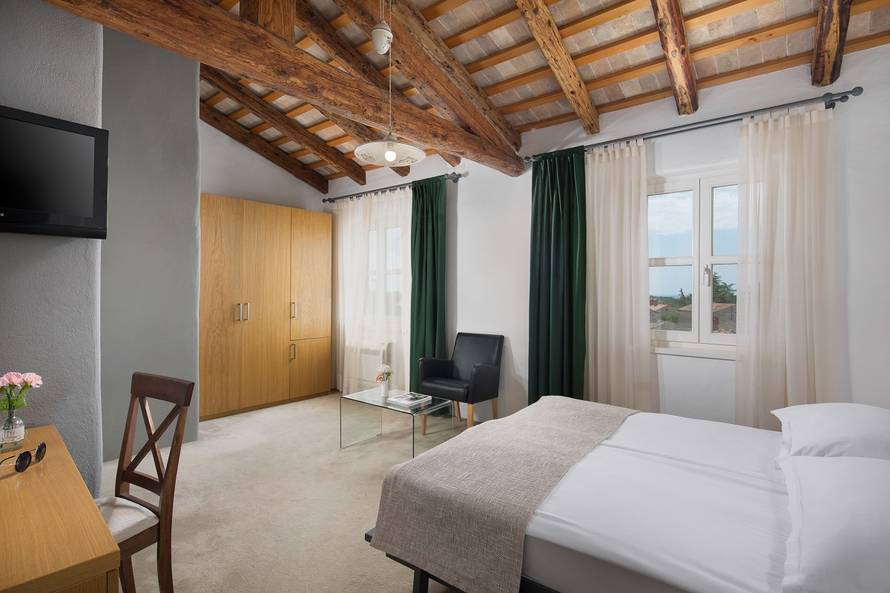 Kakav makeover! Od starih ruševina do predivnog hotela