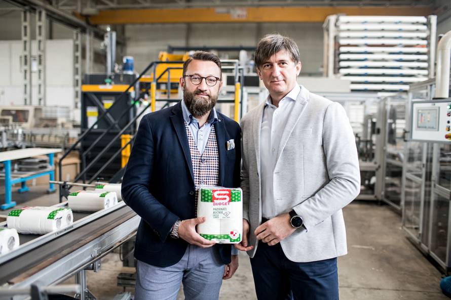 Nema potrebe za strahom, WC papira imamo dovoljno