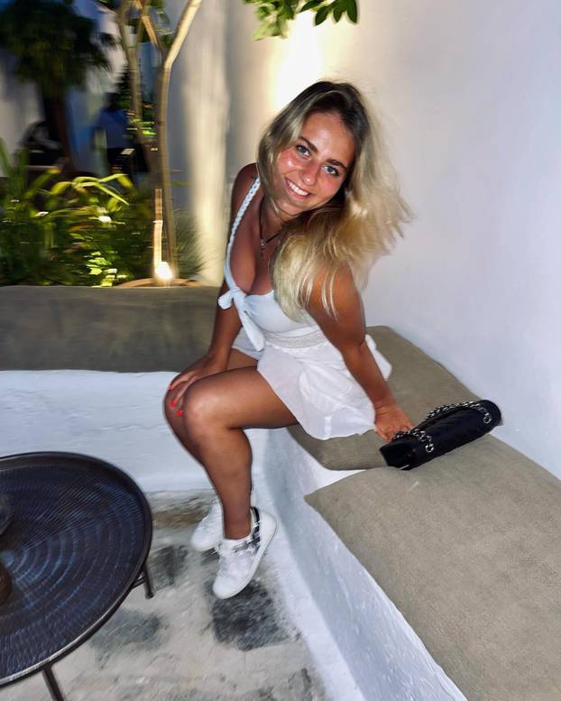 FOTO Udružila se sa Srpkinjom za najljepši teniski par. Fanove često časti golišavim fotkama