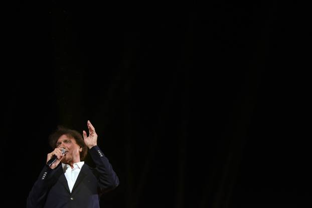 Koncert Zdravka Čolića u Areni u Puli