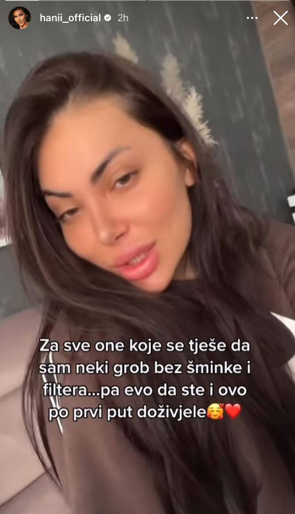 Hana Rodić odgovorila na hejt komentare: 'Za sve one koje se tješe, evo mene bez šminke...'