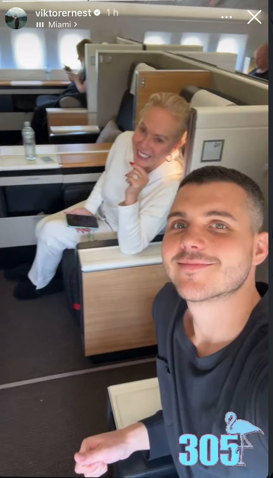 Opuštena Brena bez šminke i sin Viktor uživali u luksuznom letu, pogledajte vi te prizore!