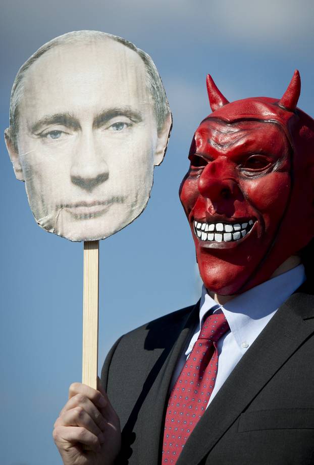 Od Trumpa će tražiti povlačenje NATO-a