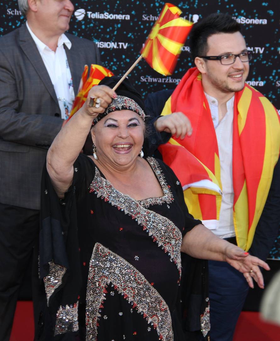 Kraljica romske glazbe: Muž joj je bio stariji 22 godine, posvojili su čak 47 sinova i jednu kćer...