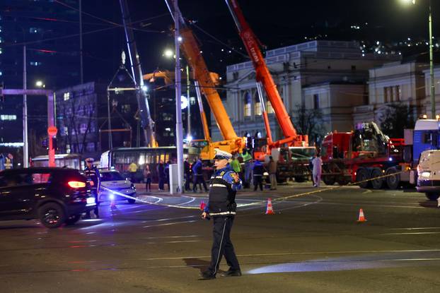 Sarajevo: U tijeku je uklanjanje tramvaja sa mjesta nesreće