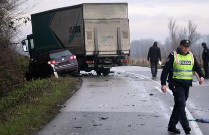 Sveti I. Zelina: Sudarili se auti i kamion, promet bio prekinut