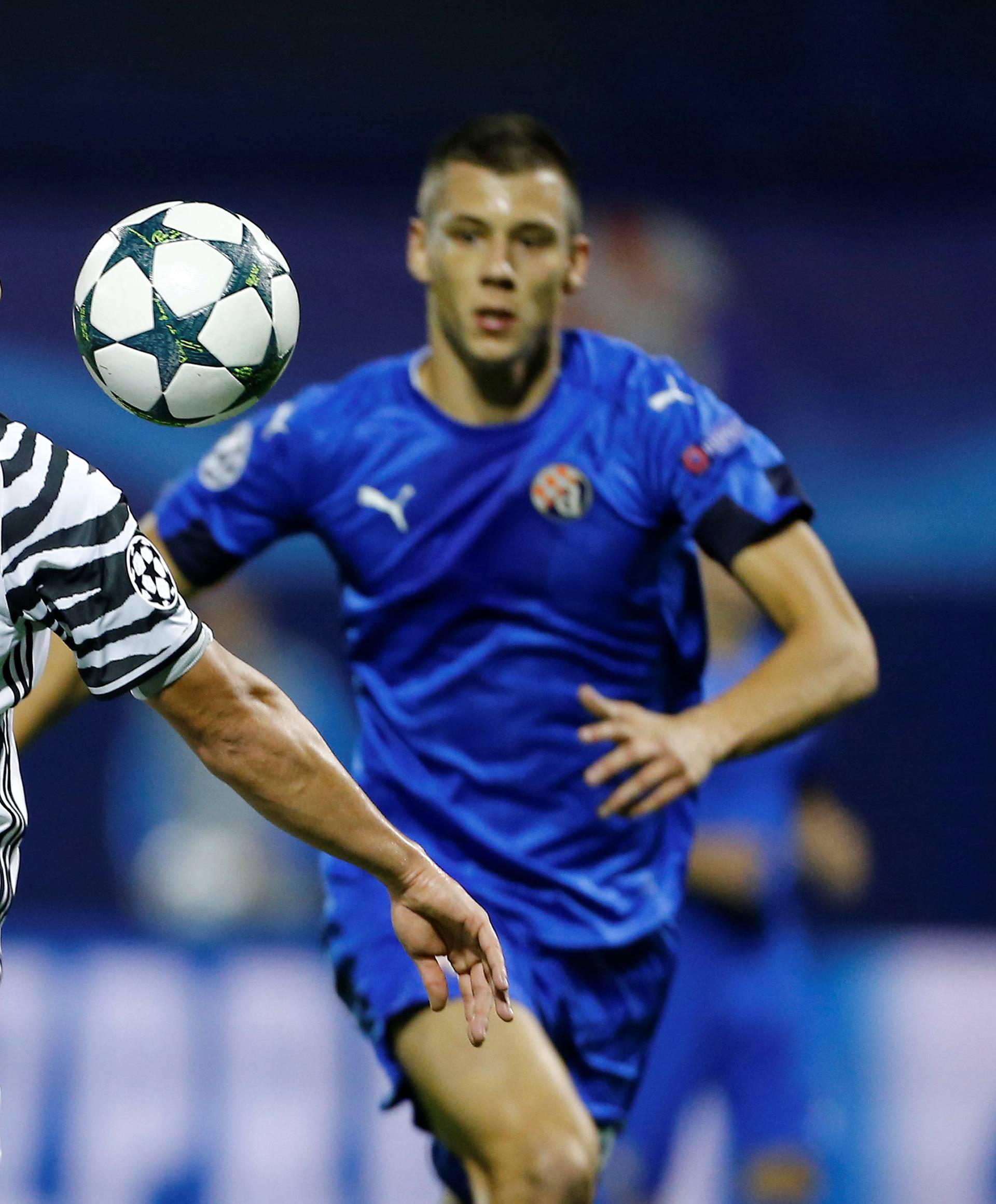Football Soccer - Dinamo Zagreb v Juventus - UEFA Champions League Group Stage - Group H