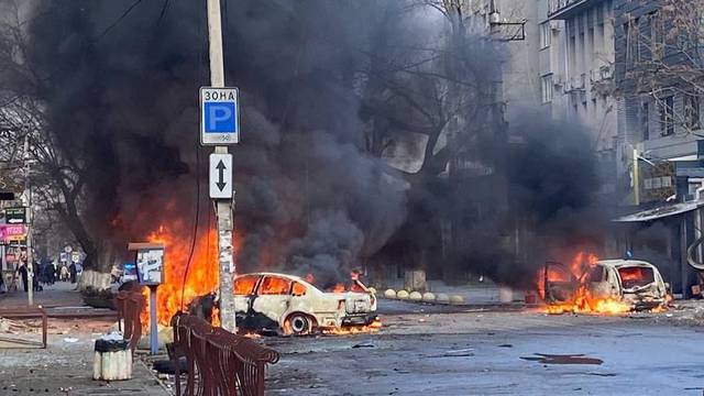 Rusi na Badnjak napali Herson, ubili petero, ozlijeđena i curica