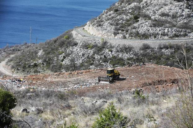 24SATA Sveti Juraj: Odlagalište otpada u sklopu Parka prirode Velebit