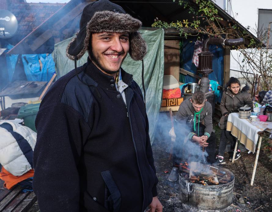 Prva beba 2021. ostala je bez doma u potresu: 'Strpjet ćemo se i stisnuti dok se ne obnovi'