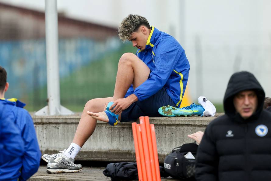 Sarajevo: Trening nogometne reprezentacija BiH uoči finalne utakmice doigravanja za Svjetsko prvenstvo