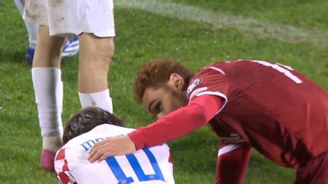 VIDEO Armenac prišao Modriću i tražio dres. Pogledajte reakciju