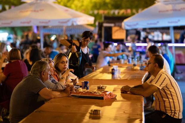 Zagreb: Otvoren Food Truck Festival