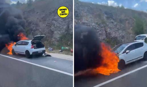 Gori auto na autocesti A1: 'Vozi se po dva prometna traka...'