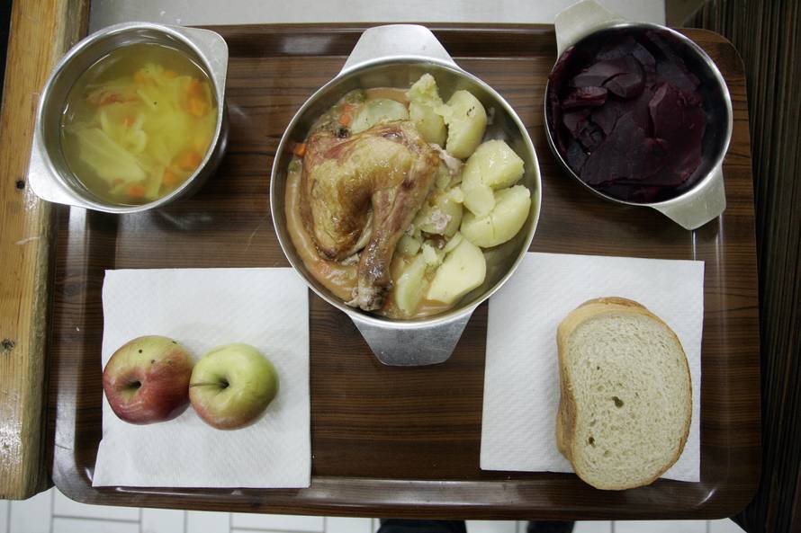 Prvo jutro Gazde u Remetincu: Kruh, namaz, čaj i običan WC