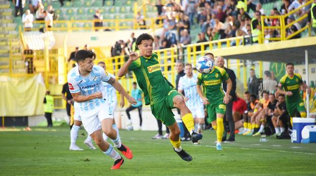 Pula: Susret 12. kola SuperSport HNL-a između Istre i Rijeke