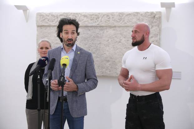 Zagreb: Izjave prije okruglog stola Uloga sporta i prehrane u borbi protiv pretilosti