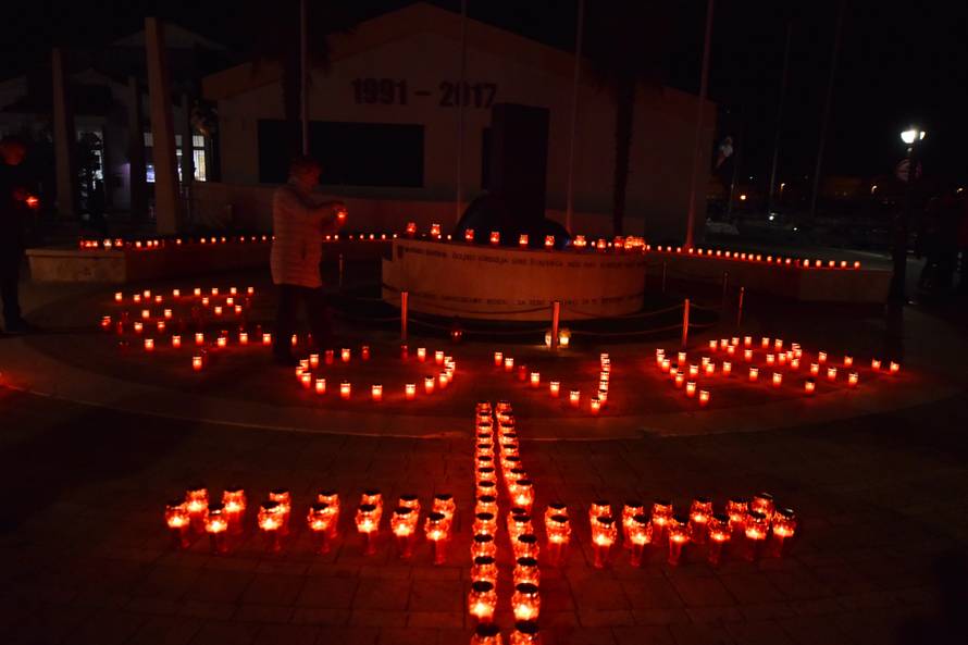 Predsjednica stigla u čizmama kakve su nosili hrabri branitelji