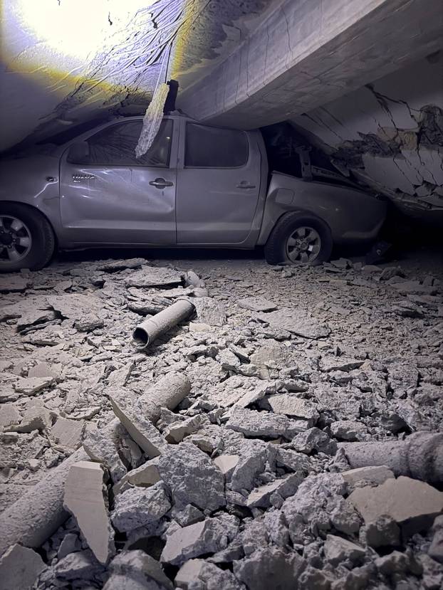 Aftermath of earthquakes, in Caraballeda