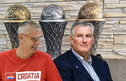 Košarkaški veterani u Omišu. Turnir otvaraju Razija i Šundov, dolaze Aco, Jerkov, Vranković...
