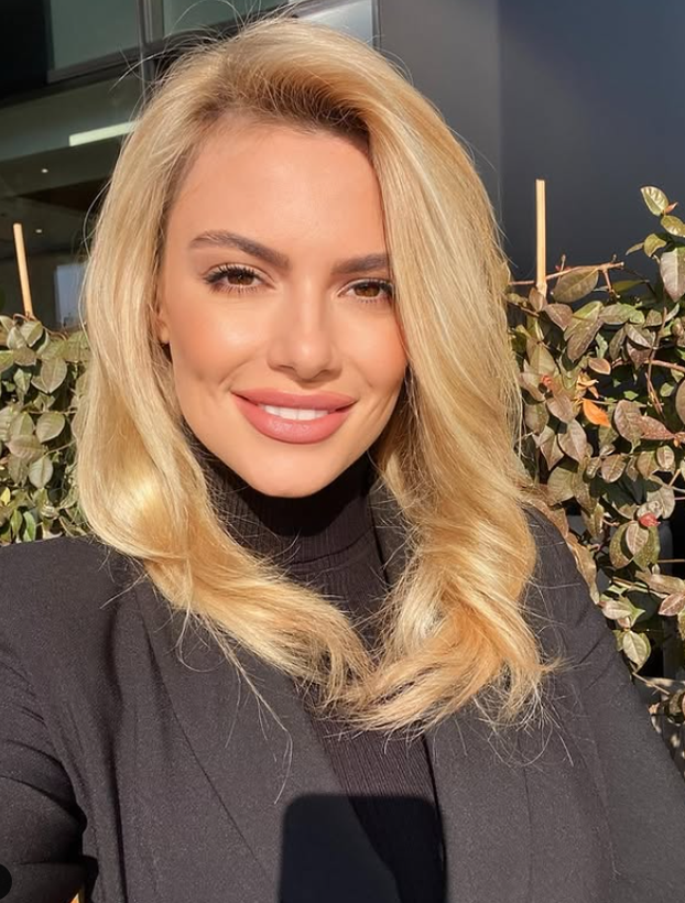 FOTO Ona je 'bosanska Diletta'. Bila voditeljica na sportskoj televiziji, sad vodi radio emisiju