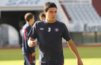 Zanimljiv veznjak: Fernando Espinoza na probi u Hajduku