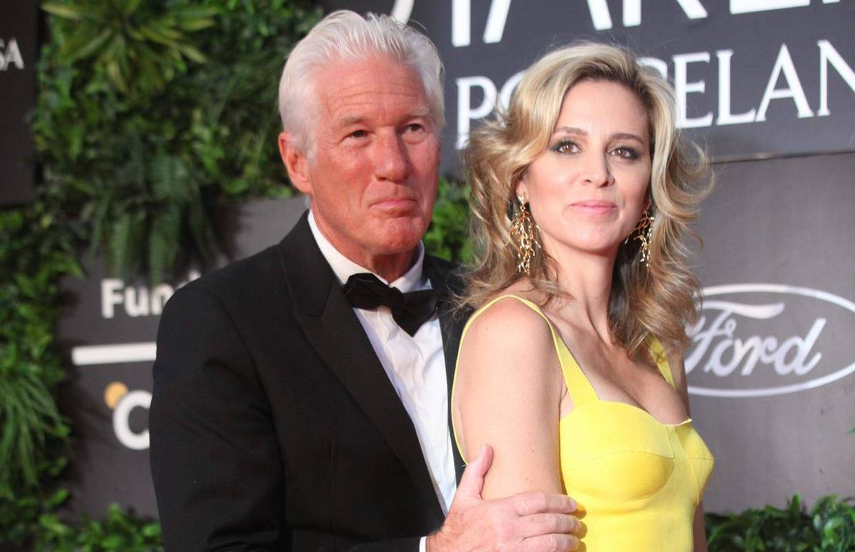 Richard Gere na gala večeri pao u drugi plan, 33 godine mlađa supruga je ukrala svu pažnju