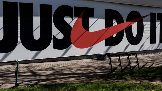 Znate li kako je zapravo nastao Nikeov poznati slogan 'Just Do It'? Iza se krije mračna povijest
